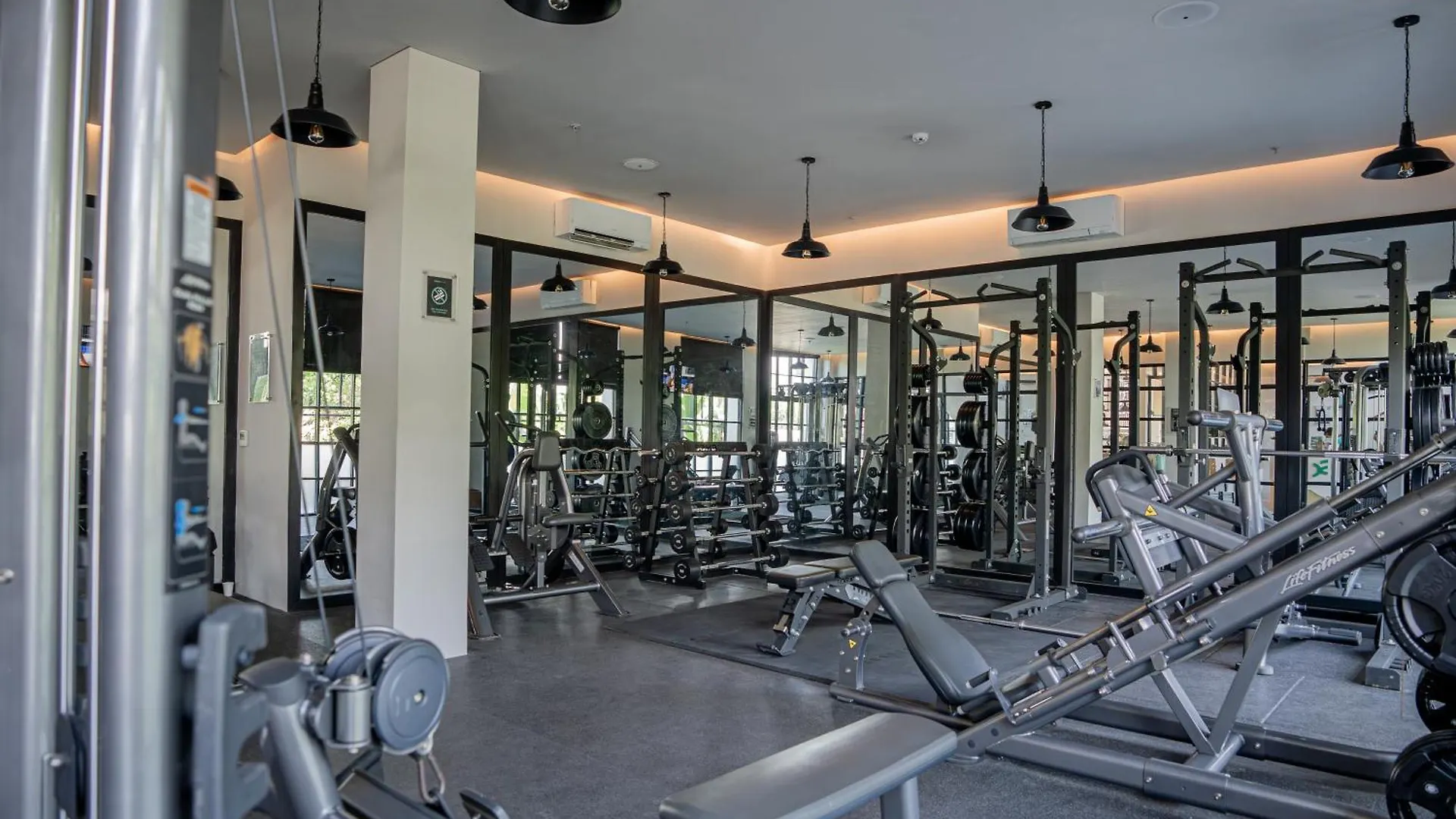 Secana Beachtown Resort & Residences Canggu  Canggu (Bali)