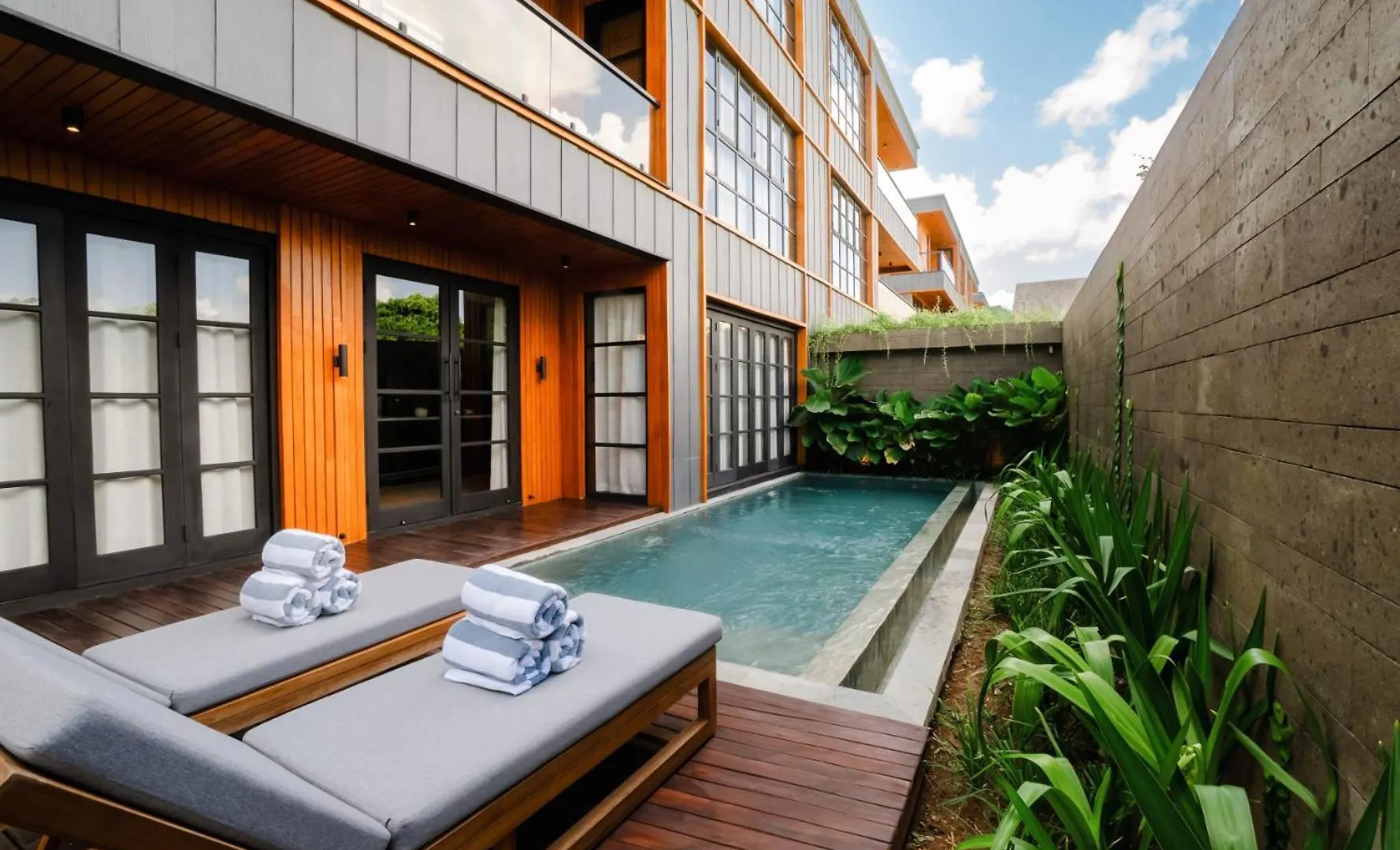 *****  Secana Beachtown Resort & Residences Canggu  Indonesia